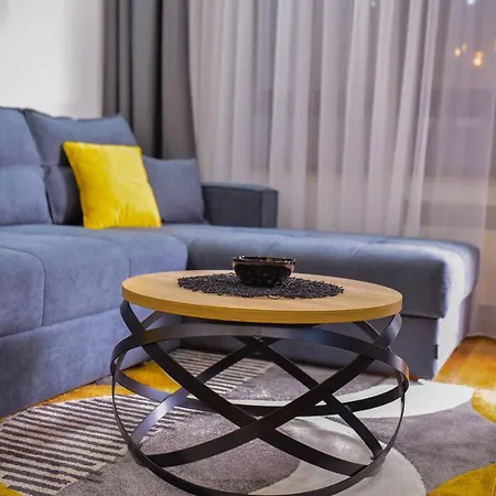 Apartament Pinewood *