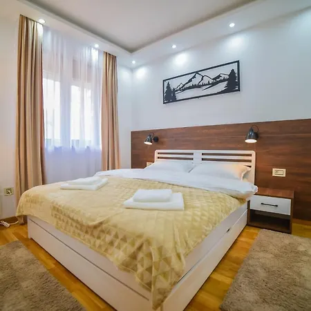 Pinewood Apartament *