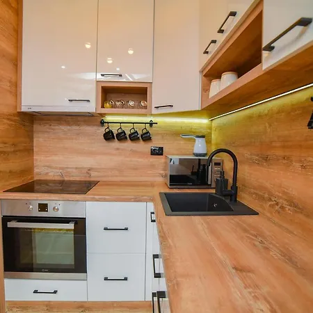 Pinewood Apartament *