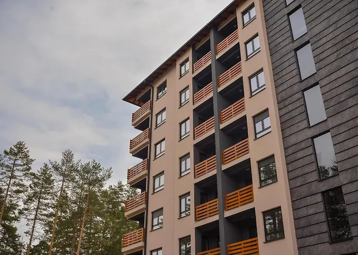 Pinewood アパート *