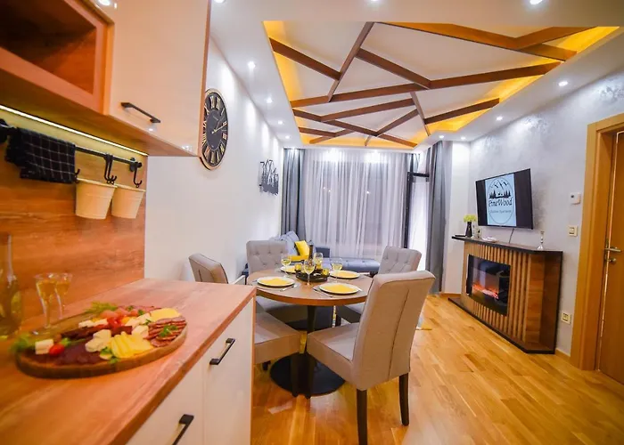 Pinewood アパート