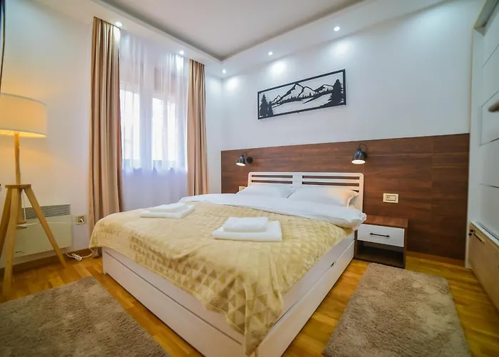 Pinewood Lägenhet *