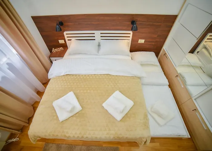 Pinewood アパート