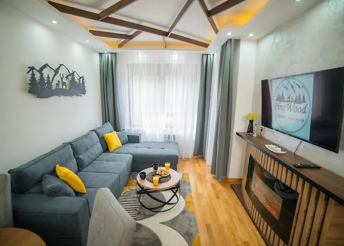 Pinewood アパート